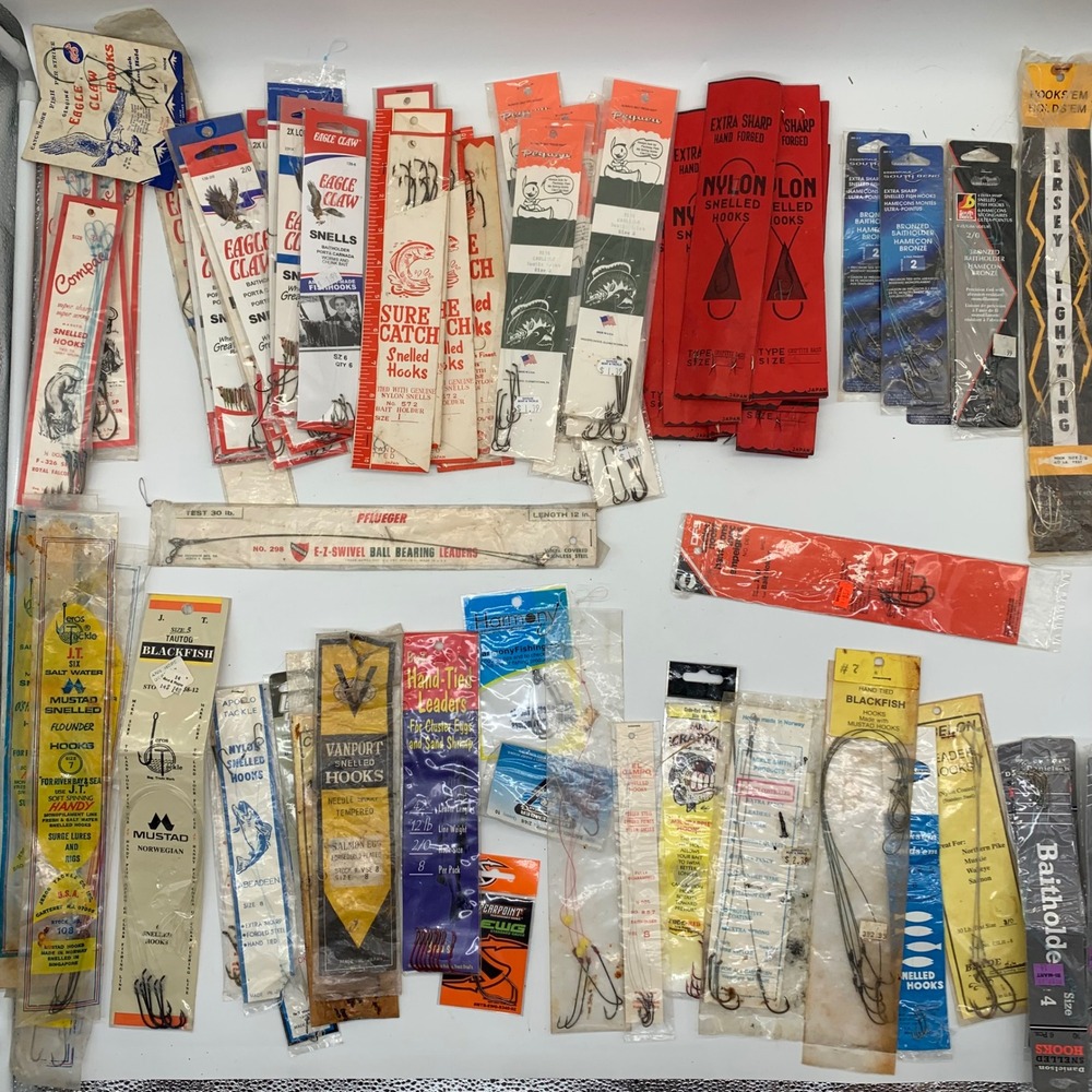 Vintage NOS Fishing Hooks Snelled Leaders Mixed Lot 71 Packs Eagle Claw Mustad
